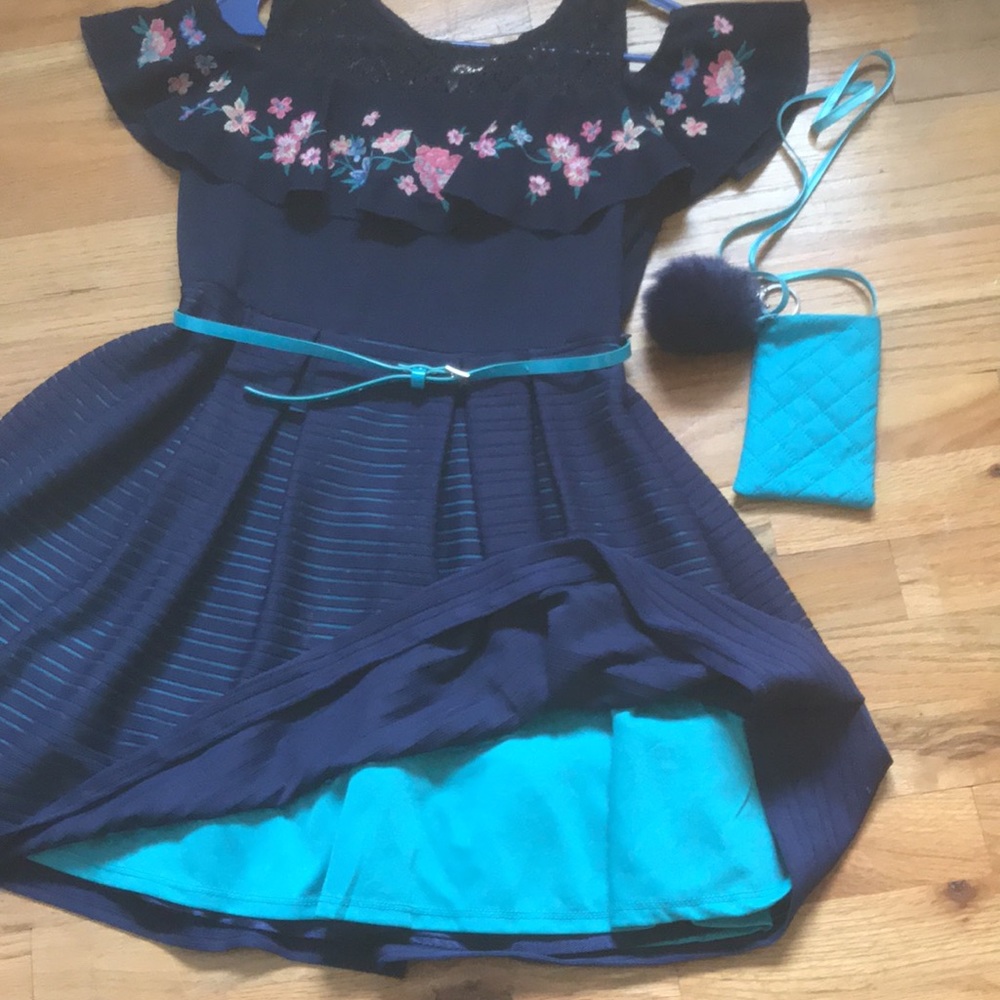 Girls Navy dress cold shoulder lightly used